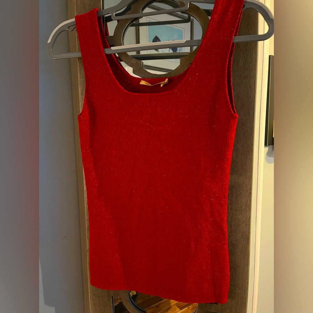 Sparking Red Tank